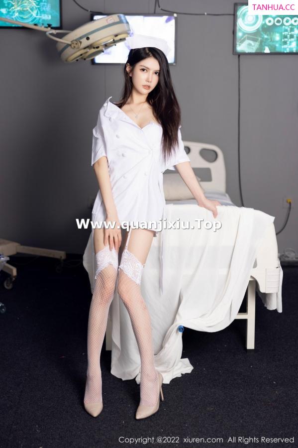 媛媛酱  [XiuRen]高清写真图 2022.11.24 No.5905 媛媛酱belle 护士服美腿第23张图片